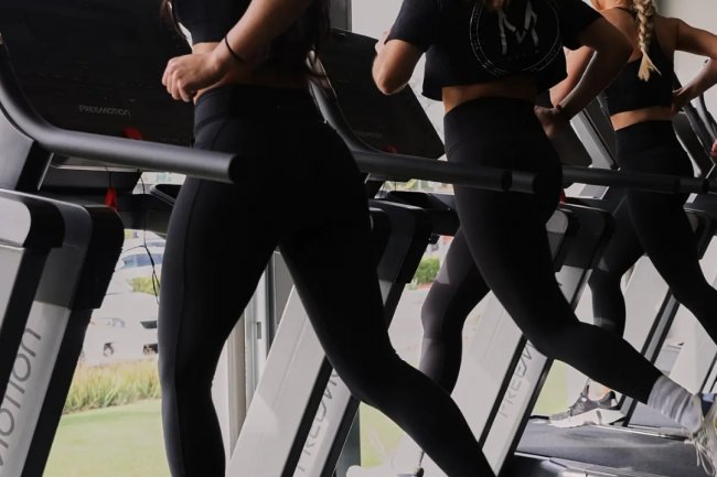 Women-only gyms: Empowering Health and Fitness in a Women -Only Gym
